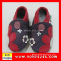 New style Cheap Profession manufactuer colorful shape embroidered soft flat hand baby shoes